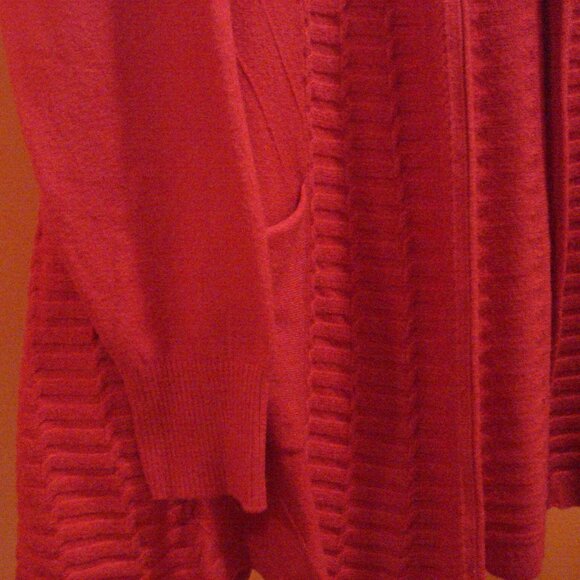 Solid Cable Knit Red Cardigan. Casual Open Front Long Sleeve. 2 Side Pockets - Picture 4 of 11